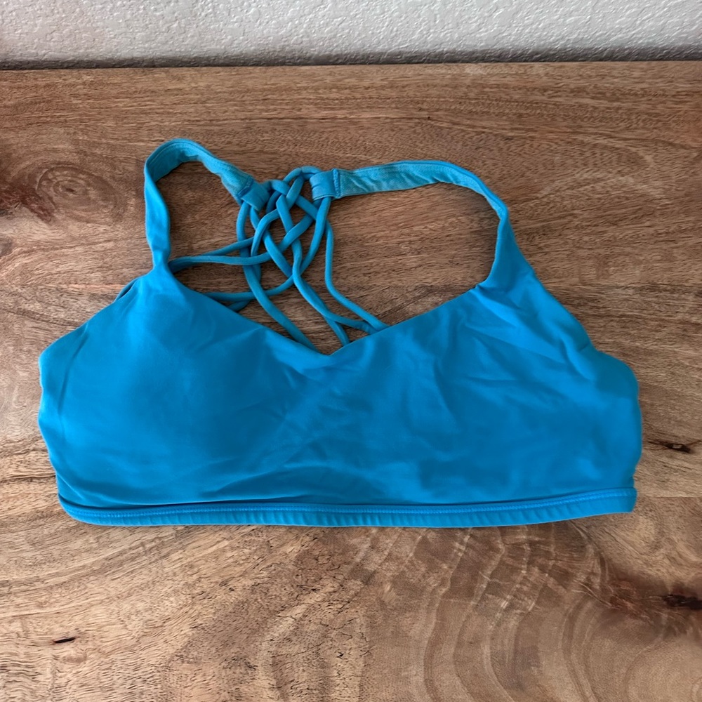 Size 10 blue lululemon bra!